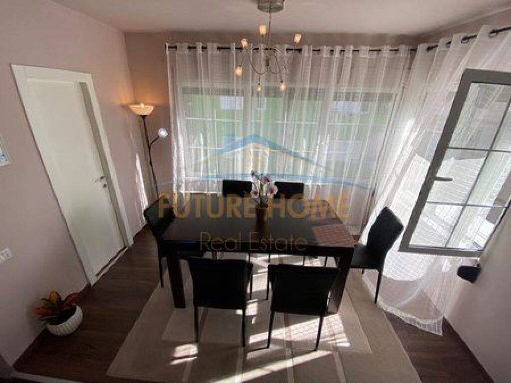 Rent, Duplex + Veranda, Block