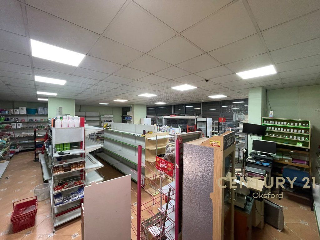 COMMERCIAL SPACE 95m2 FOR RENT IN YZBERISHT