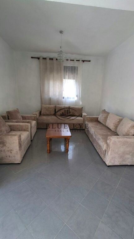 JEPET ME QIRA APARTAMENT 2+1 TEK BULEVARDI, DURRËS!