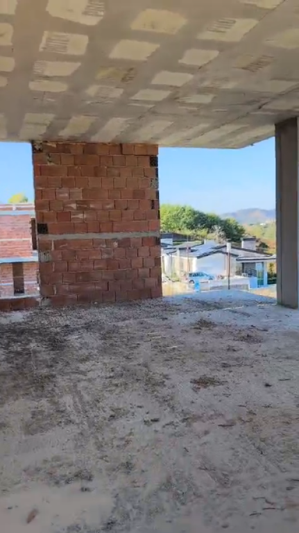🏘️Vilë per shitje pranë Liqenit të Farkës me pishinë🌊