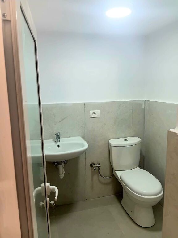 🏢 BUSINESS PREMISES FOR RENT – ISH-BLLOK | 22 m²