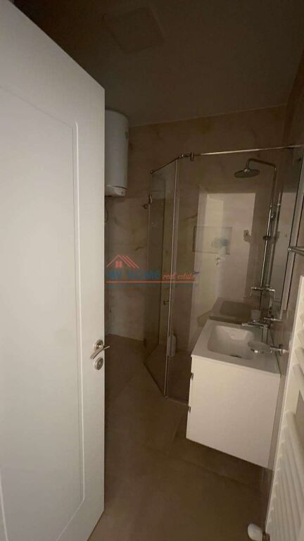 Apartament 2+1 me qera tek Farmacia 10 Tirane