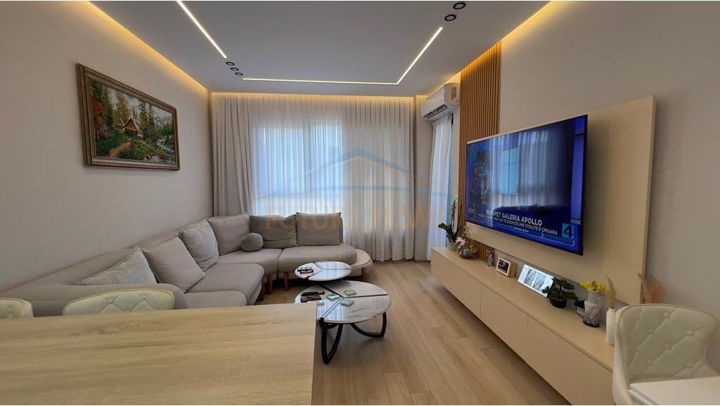 Shitet, Apartament 2+1, Kamëz, Tiranë.