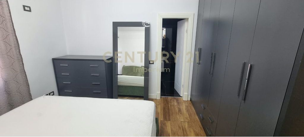 Apartament Modern 2+1+2 me 65 m² Verandë &amp; 2 Poste Parkimi | Liqeni i Thatë! 1,500 € /Muaj