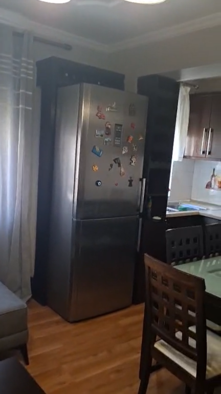 Apartament 1+1 per qera Rruga e Elbasanit !