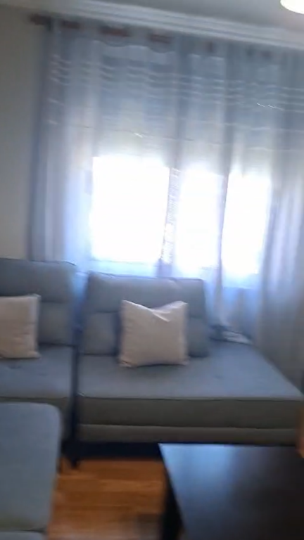 Apartament 1+1 per qera Rruga e Elbasanit !