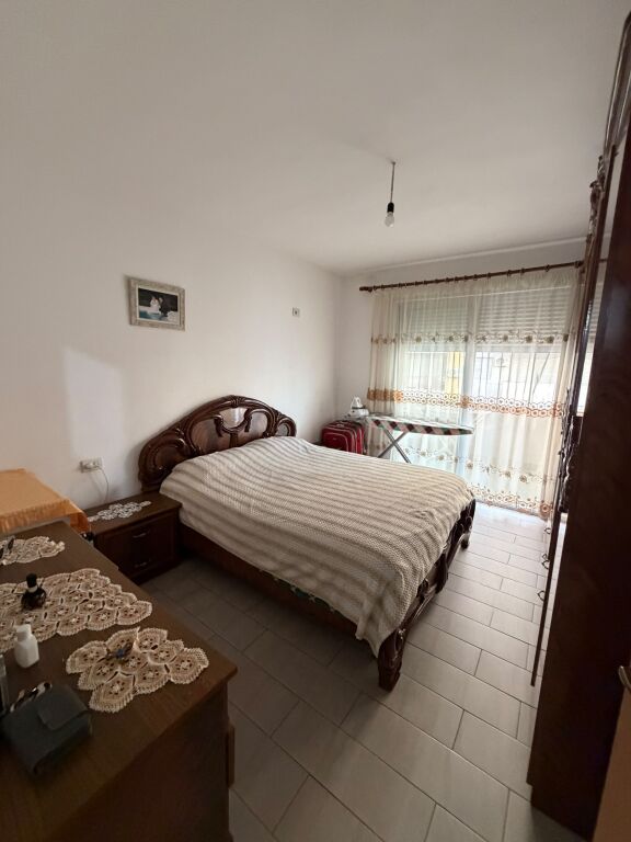 In affitto Appartamento 2+2 bagni +3 balconi