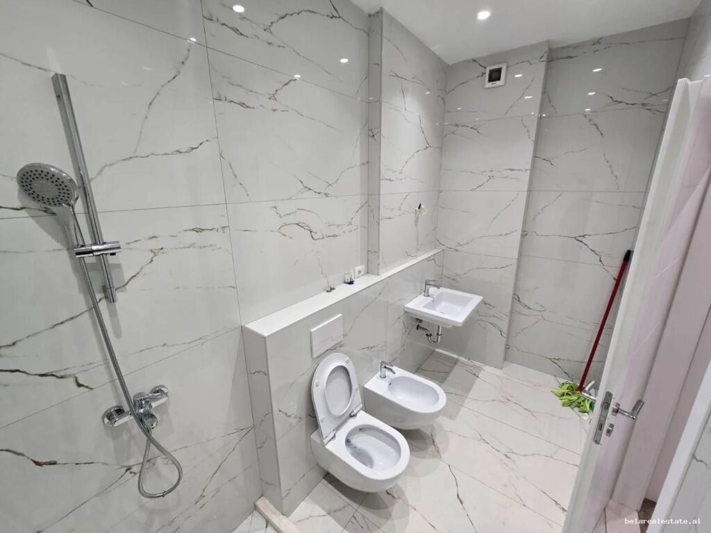 Zyre me qera 2+1 ne Porcelan (ID BZ21063) Tirane