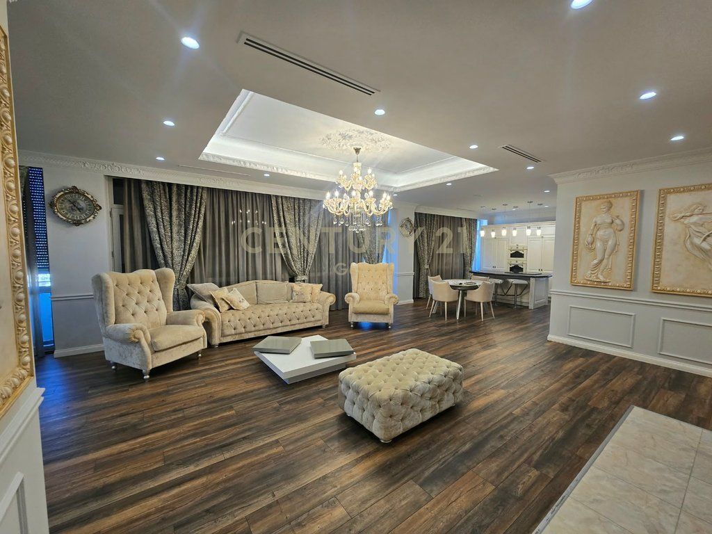Unique Penthouse + 2 Parking Spaces for Sale at Selvia, Dibra Street!