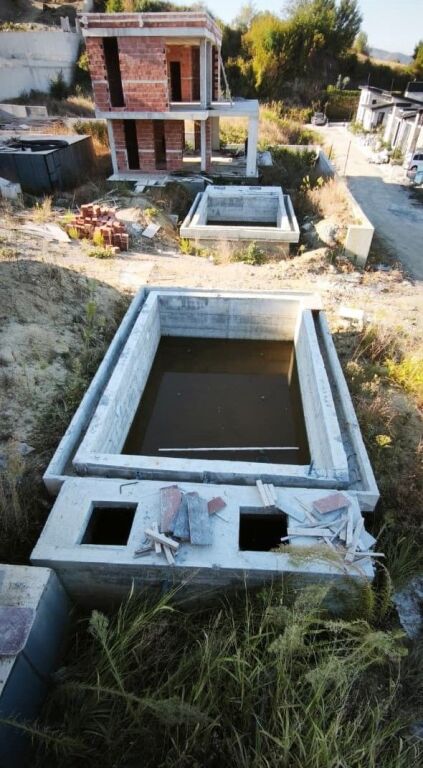 🏘️Vilë per shitje pranë Liqenit të Farkës me pishinë🌊