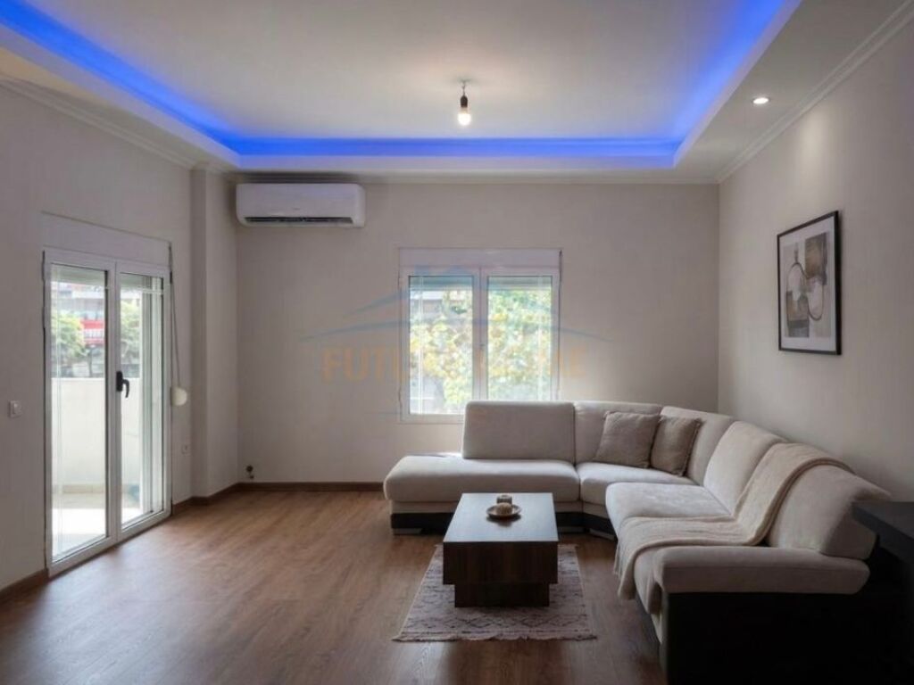 Qera, Apartament 2+1, Komuna E Parisit.Tirane