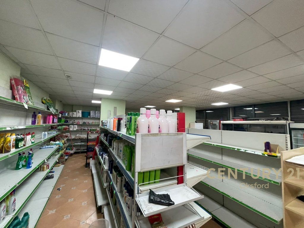 COMMERCIAL SPACE 95m2 FOR RENT IN YZBERISHT