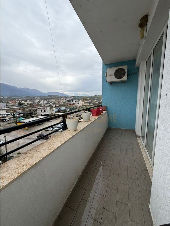 Shitet, Apartament 3+1, Kamëz, Tiranë.