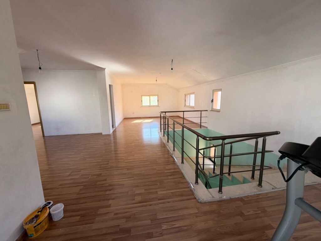 Affitto, Villa su 3 piani, Kodra e Priftit, Tirana