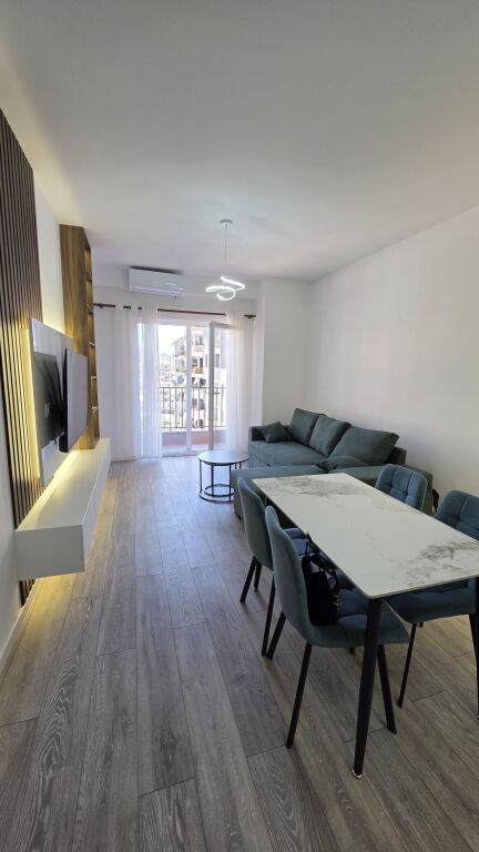 Apartament me qira 2+1 Kompleksi Aura