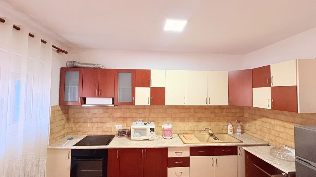 For rent first floor of a private house 2+1+ parking space, Near Foto Durresi