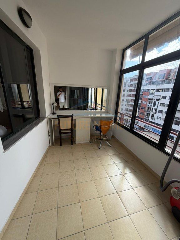 Shitet, Apartament 2+1+2, Unaza Re UNA69856