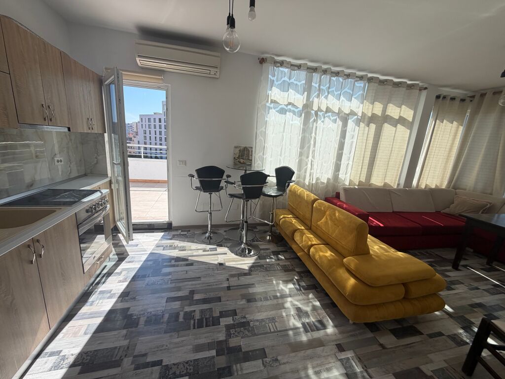 1+1,kat 6 pa ashensore,vasil shanto 700 euro