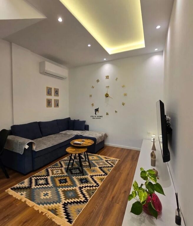 APARTAMENT ME QERA 1+1 RRUGA E DURRESIT 55.000 LEKE FH-96394