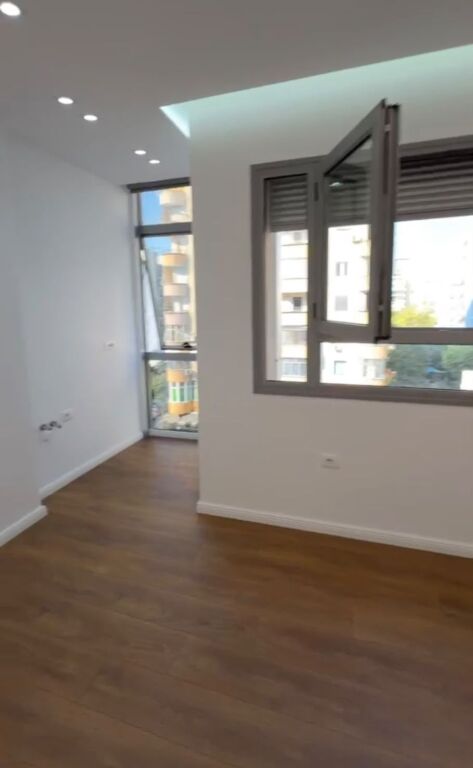Apartment 1+1 for sale, 21 Dhjetori