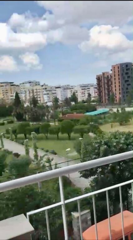 Apartament 2+1 per qera Kopshti Botanik