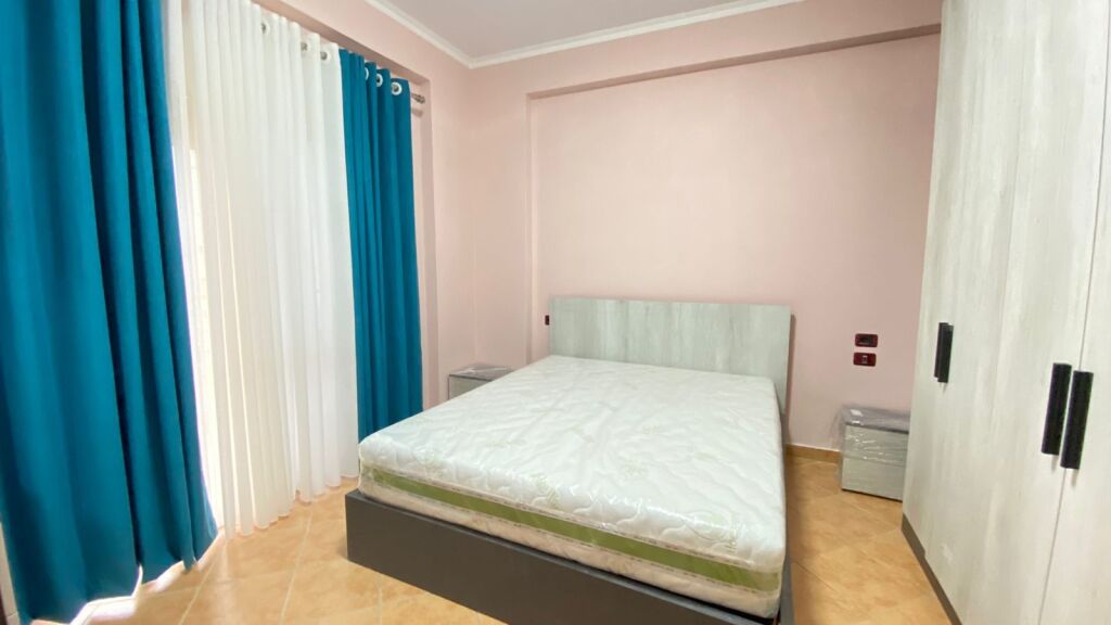 Apartament 1+1 me qira ne Lungomare, Vlore