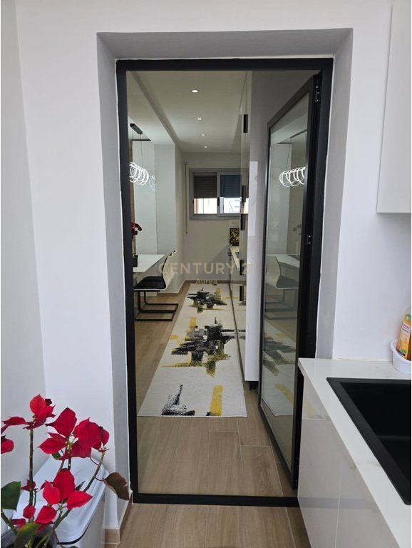 2+1 apartment for sale on Çipaj Street, Vlora!