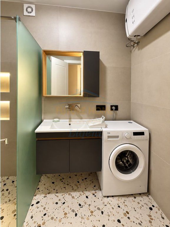 Shitet, Apartament 1+1, Liqeni i Thatë, Tirane.