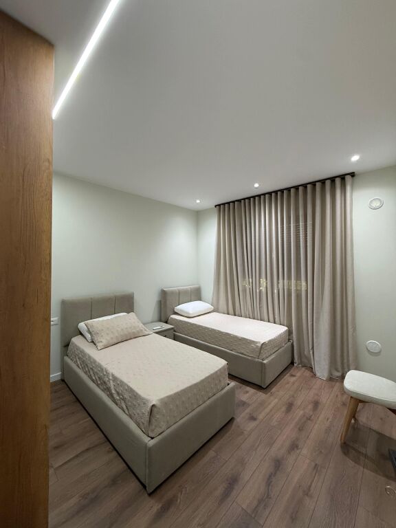 Vile Me Qera 2+1 Tek Bulevardi Zhan D'Ark (ID BV22715) Tirane