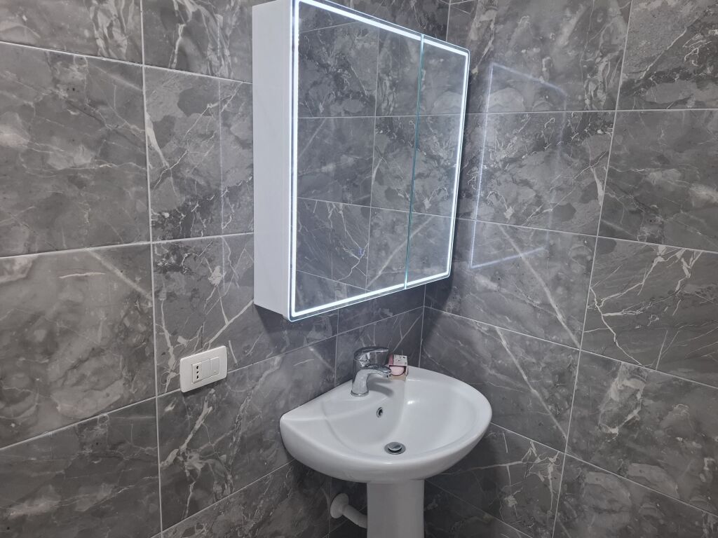 APARTAMENT 2+1 ME QIRA – RRUGA E DIBRËS