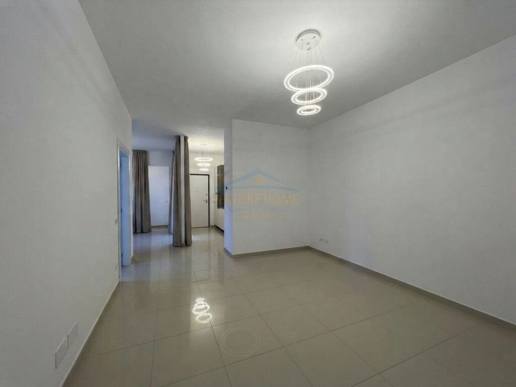 Affitto, Spazio, Galleria Roma, Via Kavaja, Tirana.
