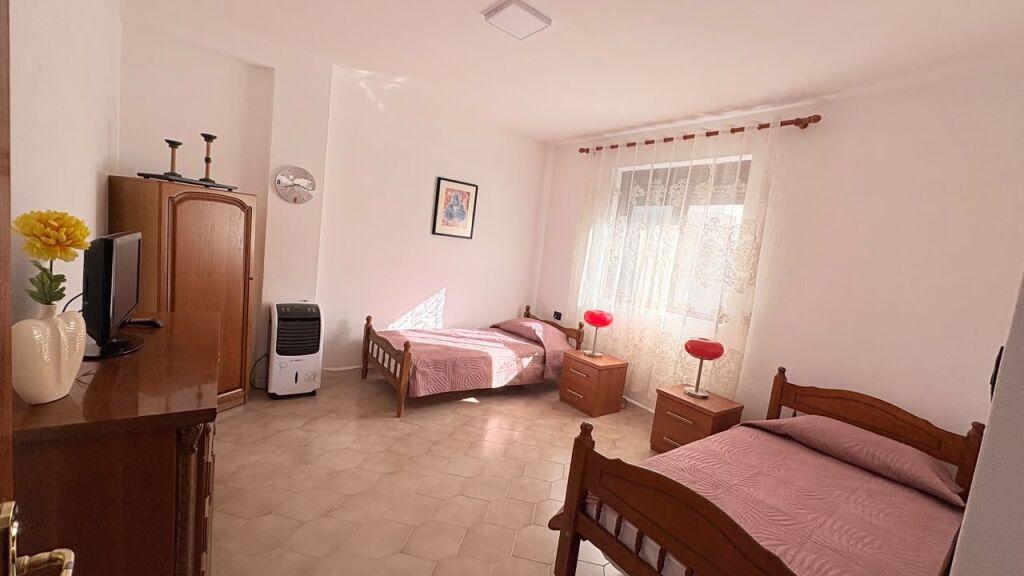 For rent first floor of a private house 2+1+ parking space, Near Foto Durresi