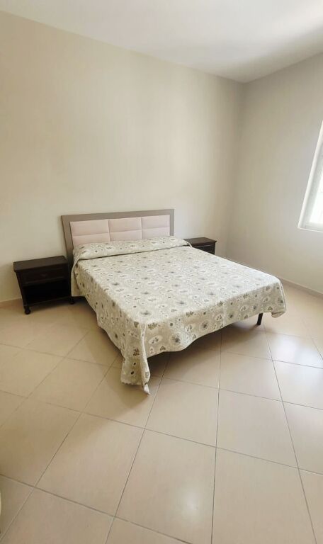 🏡 SHITET SHTËPI PRIVATE – PRANË QENDRËS SË KAVAJËS  