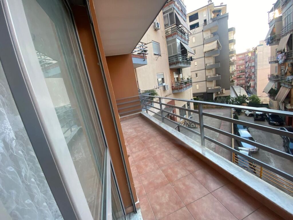 Apartament 2+1 per shitje Fresk !
