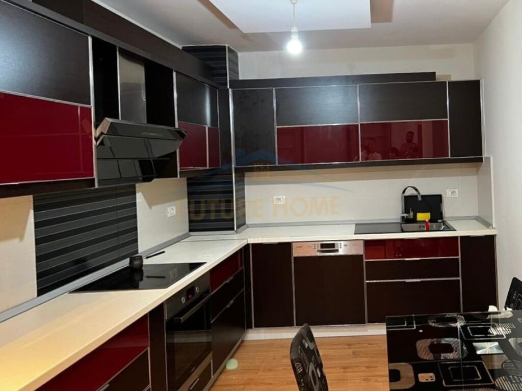 Qera, Apartament 2+1, Komuna E Parisit.Tirane