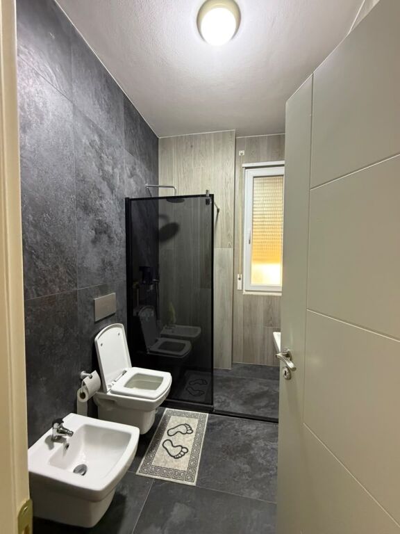 Affitto, Appartamento 2+1+2, Ex campo di aviazione, Tirana