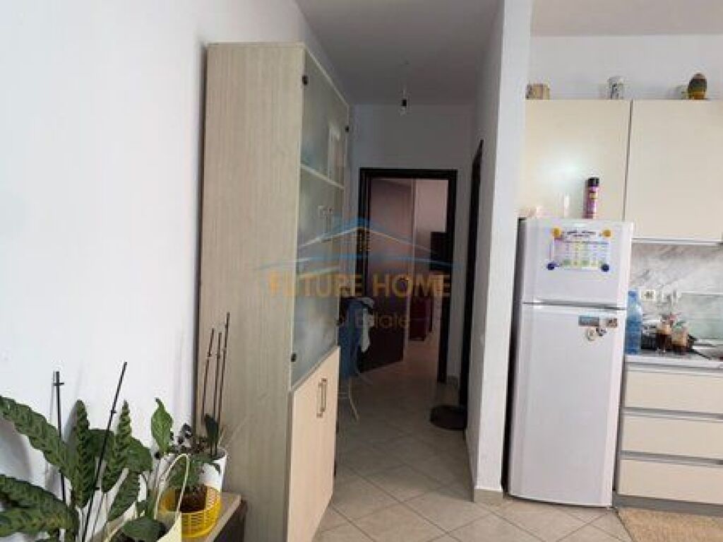 Shitet, Apartament 2+1+2 Poste Parkimi, Kodra e Diellit, Tiranë