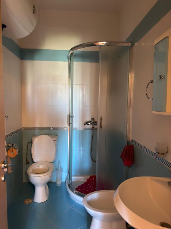 APARTAMENT 2+1+2WC ME PAMJE DETI ME QERA AFATGJATE - UJI I FTOHTE, MARINA BAY, VLORE