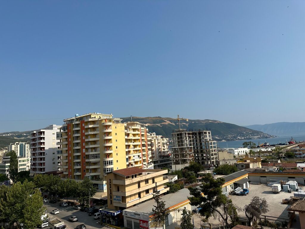 APARTAMENT 2+1 ME QERA AFATGJATE - RRUGA GJERGJ KASTRIOTI, VLORE