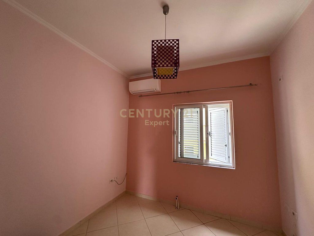 Apartament 3+1+2 Per Qira Tek Vilat Gjermane. 650 € /Muaj