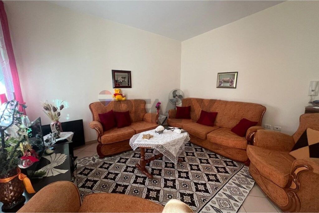 Apartament 1+1 me qera te Green Tower, Albano Romina Vlore