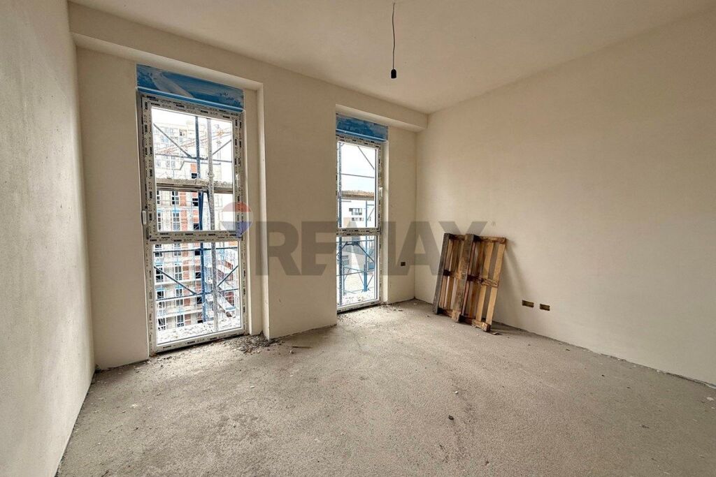 Apartament ne shitje 3+1 tek Bulevardi i Ri!