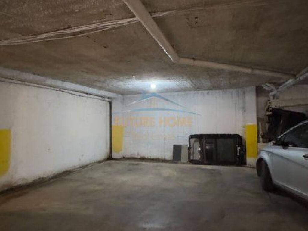 Shitet, Apartament 2+1+2 Poste Parkimi, Kodra e Diellit, Tiranë
