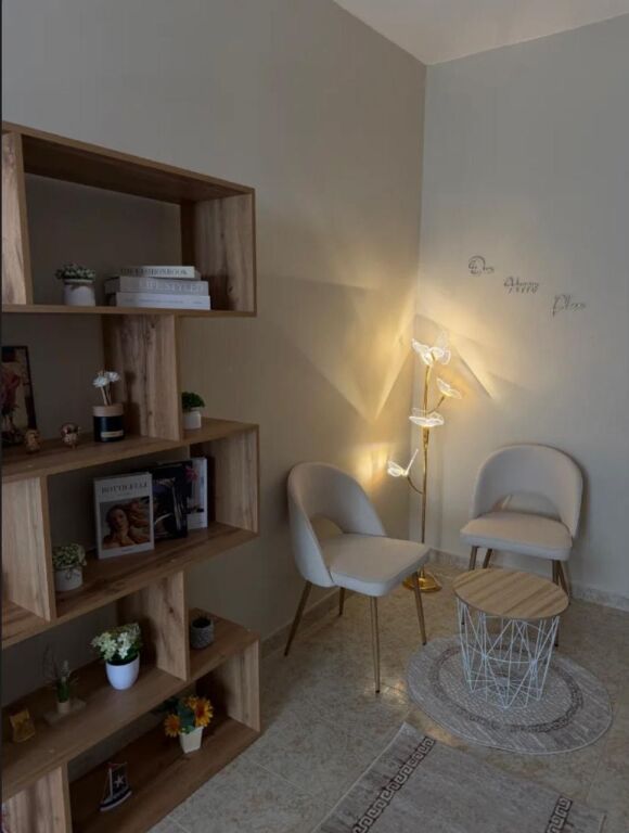 For rent 1+1, first floor of a private house, newly furnished, 70m2. (Only for girls.)