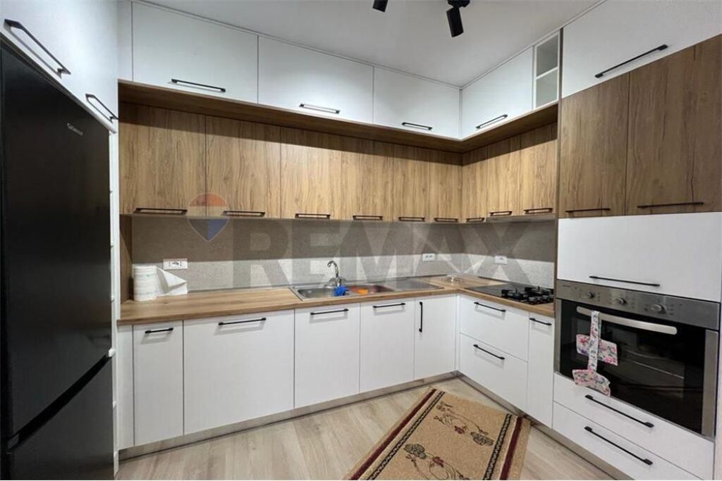 Apartament 2+1+2, me qira tek Grand Gallery