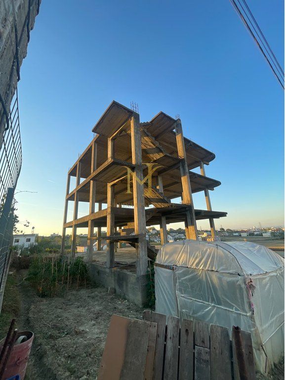 SHITET KARBINË 3-KATËSHE – RRASHBULL, DURRËS