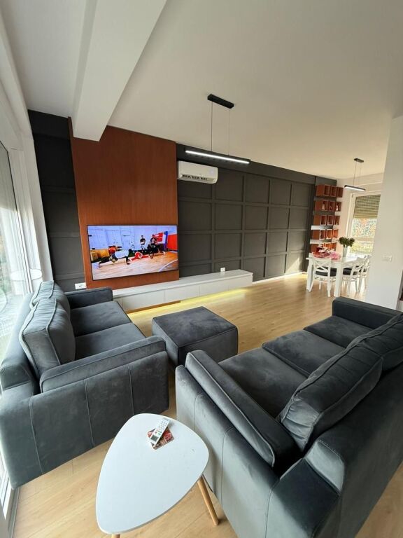 🏡 JEPET ME QIRA – VILË PREMIUM