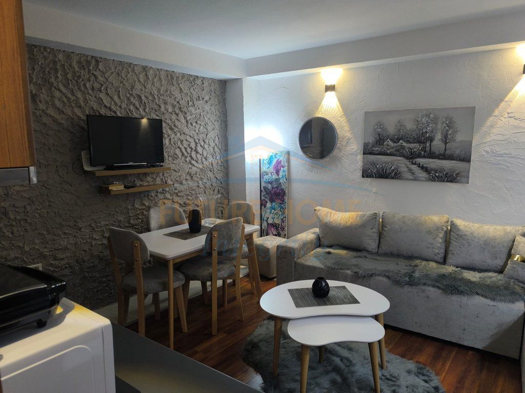 Affitto, Appartamento 2+1, Castello di Tirana, Tirana.