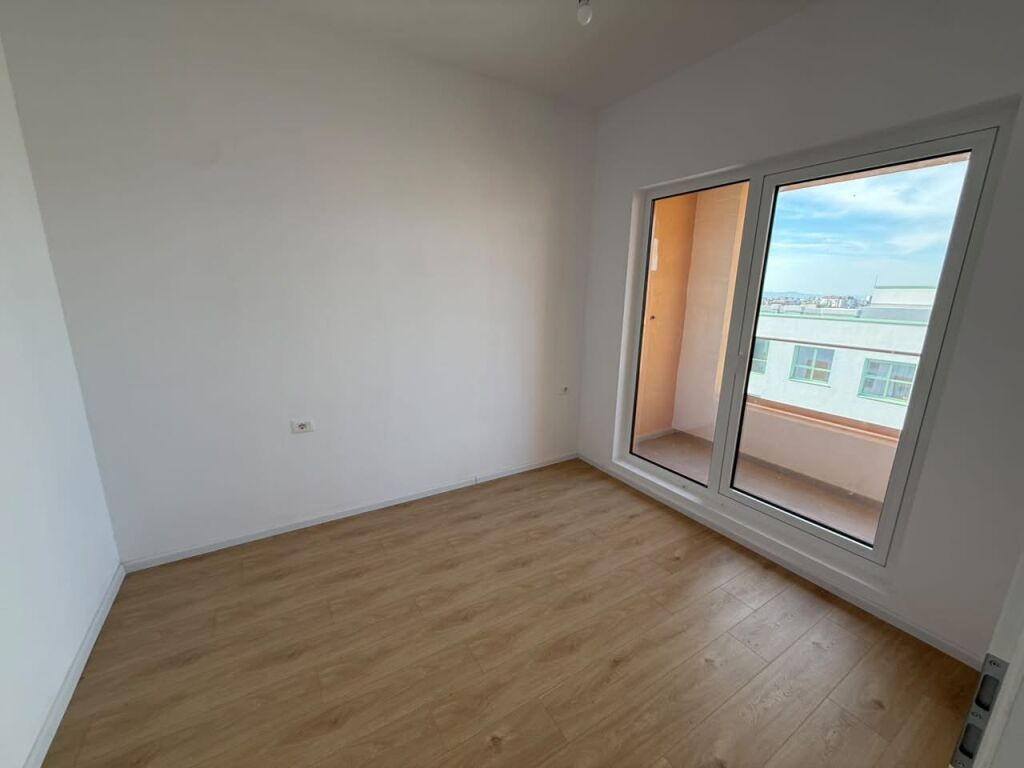 🏡 APPARTAMENTO 1+1 IN AFFITTO  📍 Indirizzo: Ali Demi, Complesso Kadiu💰 Prezzo: 300 mila lek/mese