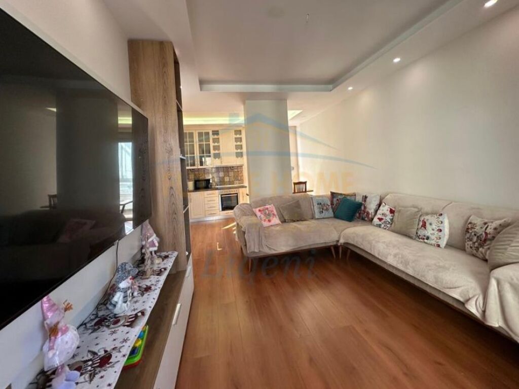 Affitto, Appartamento 2+1, Lago Secco, Tirana.
